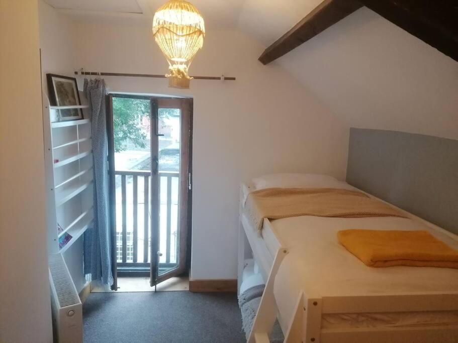 The Old Barn, Cosy Townhouse In Leominster Villa Eksteriør billede
